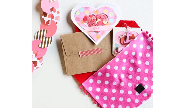 Tutorial: No-sew felt Valentine storage envelope