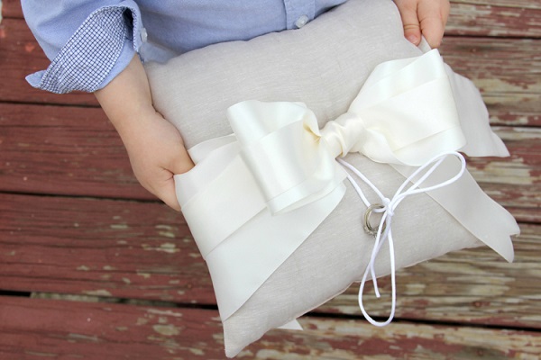 Tutorial: Ring bearer pillow