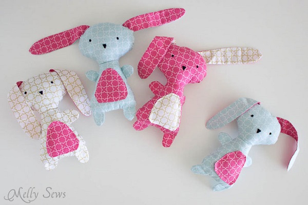 Free pattern: Wonderland bunny doll