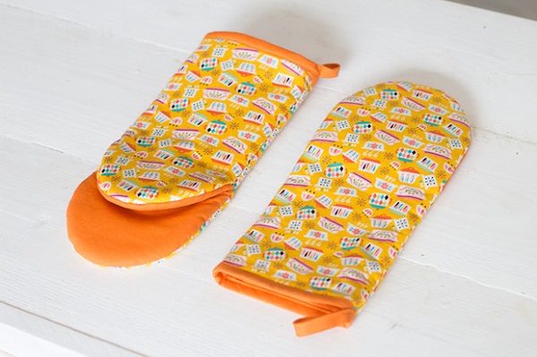 Free pattern: Oven mitts