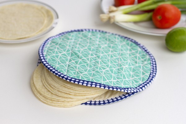 Tutorial: Fabric tortilla warmer