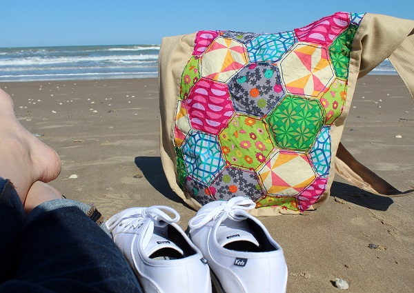 Tutorial: No-sew faux hexagon quilt tote