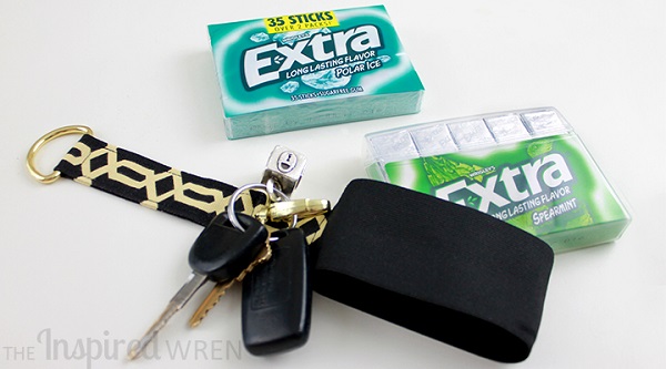 Tutorial: Key fob that also holds a pack of gum