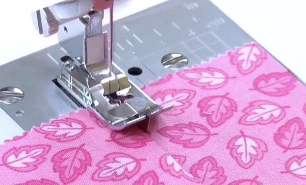 Video tutorial: Edge stitching made easy