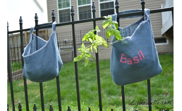 Tutorial: Sew up these hanging herb planters for your garden