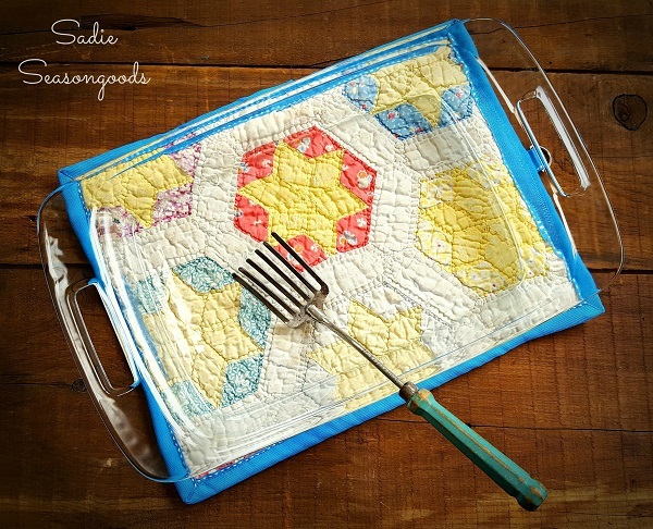 Tutorial: Hot pad trivet from a tattered quilt