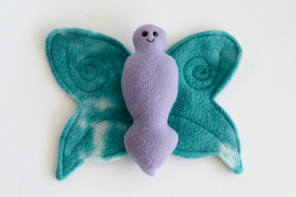 Free pattern: Fleece butterfly softie