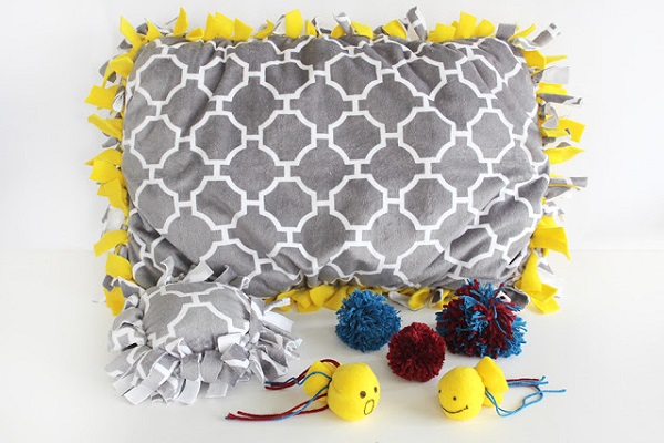 Tutorial: No-sew no-glue fleece pet bed