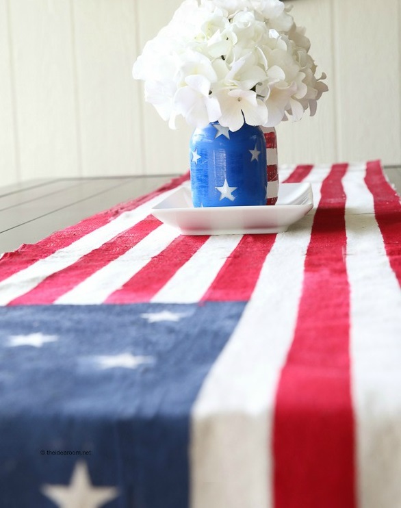 Tutorial: No-sew American flag table runner