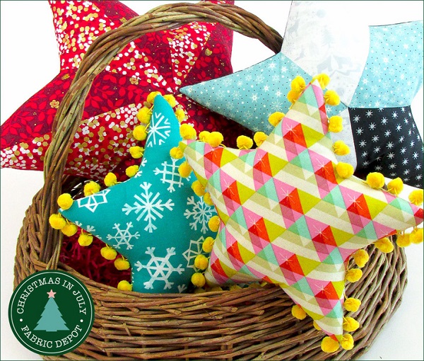 Free pattern: Pieced and pom pom star pillows