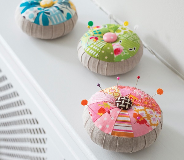 Tutorial: Pretty scrappy pincushion