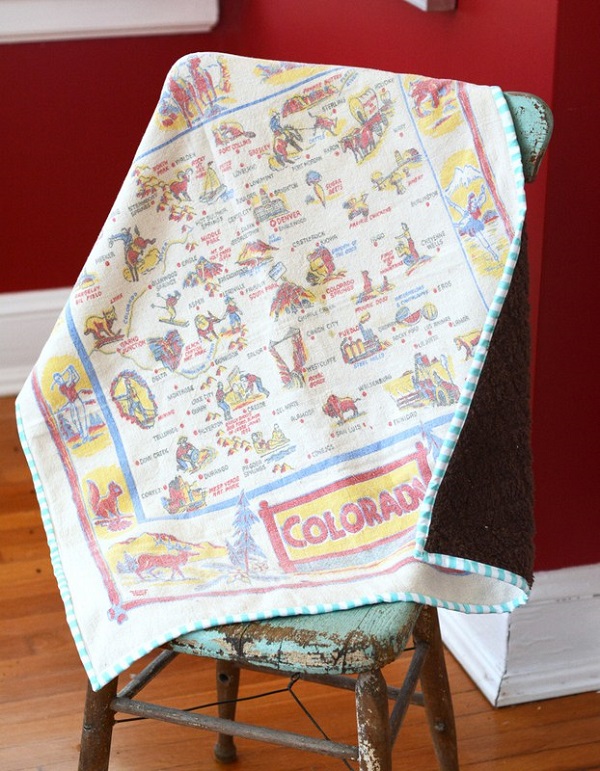 Tutorial: Baby blanket from a vintage tablecloth