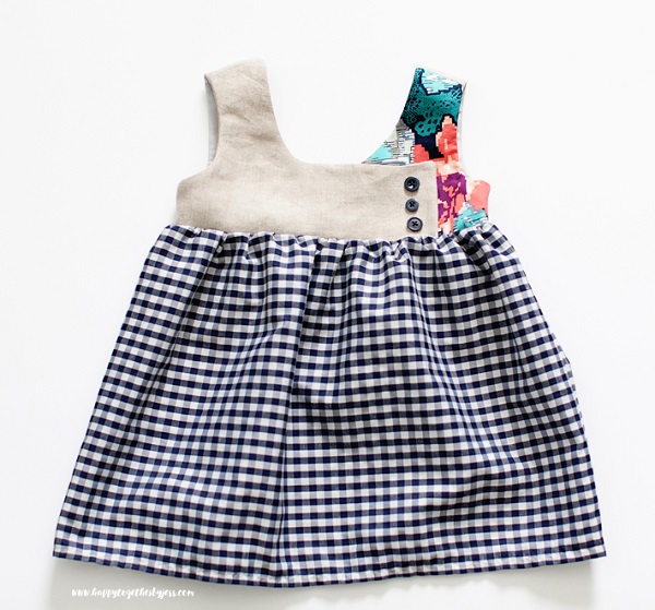 Free pattern: August Dress for girls