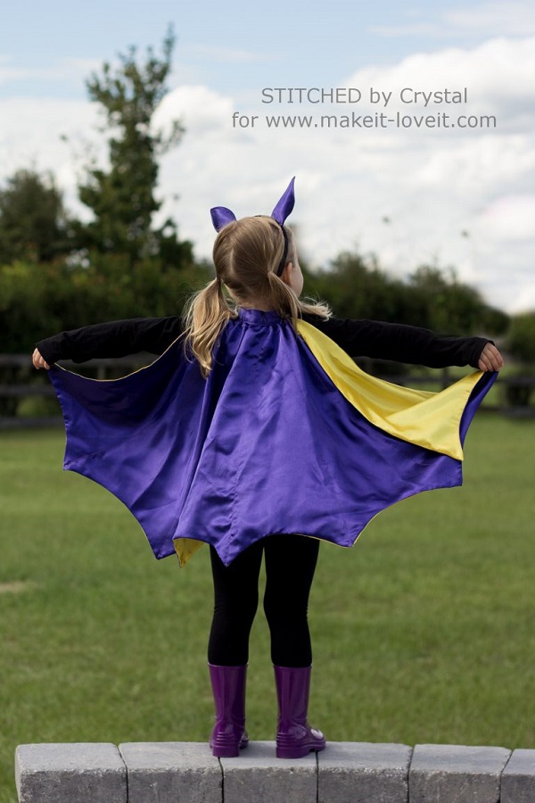 Tutorial: Make a reversible Halloween cape in just an evening