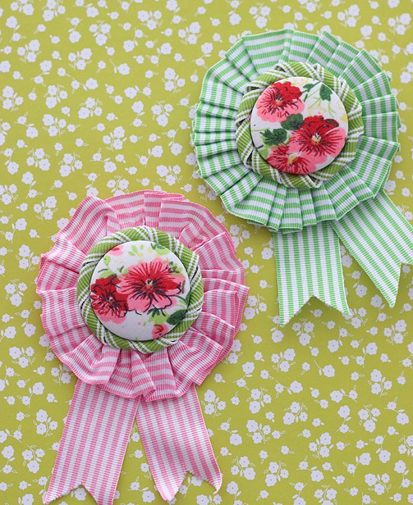 Tutorial: Vintage inspired ribbon rosette brooches