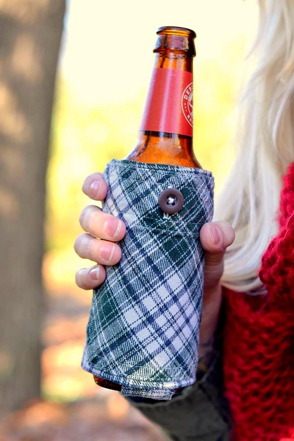 Tutorial: Upcycled flannel shirt drink bottle cozy