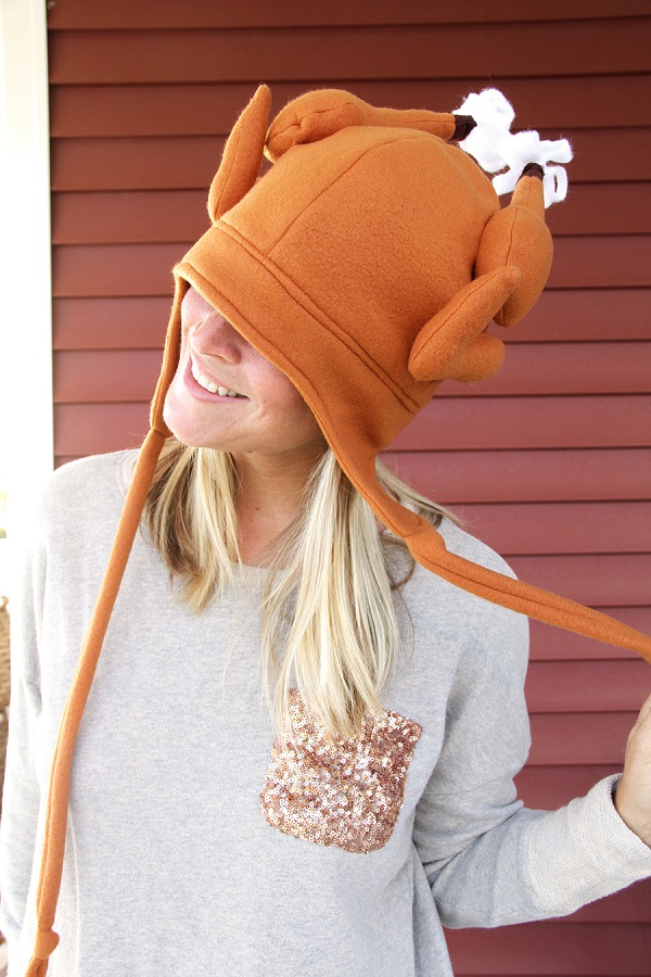 Free pattern: Fleece Thanksgiving turkey hat