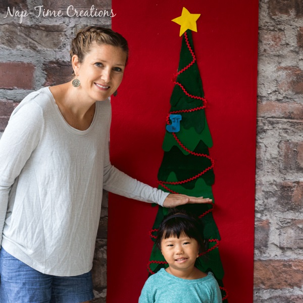 Free pattern: Christmas tree growth chart, no sewing required