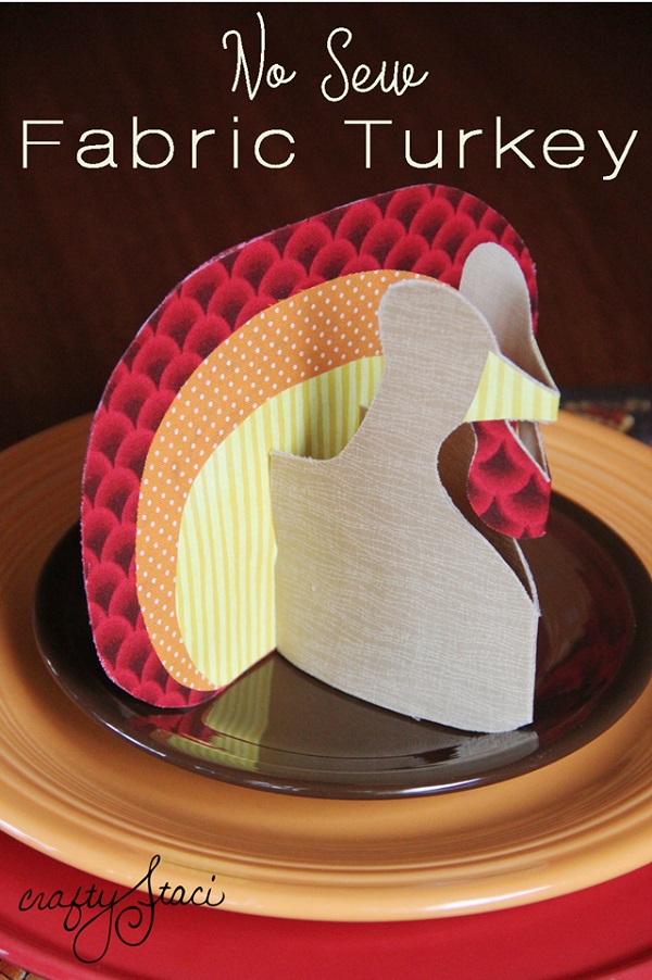 Tutorial: No-sew fabric turkey decoration or place card holder