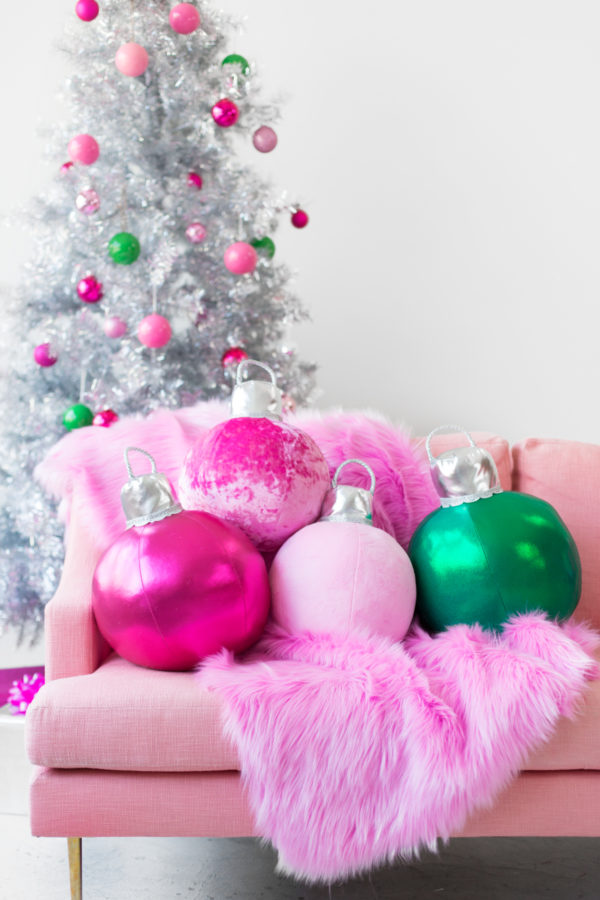 Tutorial: Giant plush ornament pillows