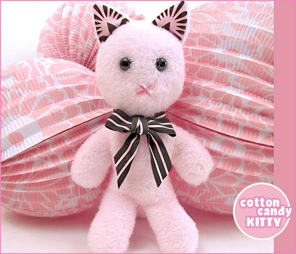 Free pattern: Cotton Candy Kitty softie