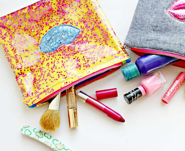 Tutorial: Glitter lips zip pouch