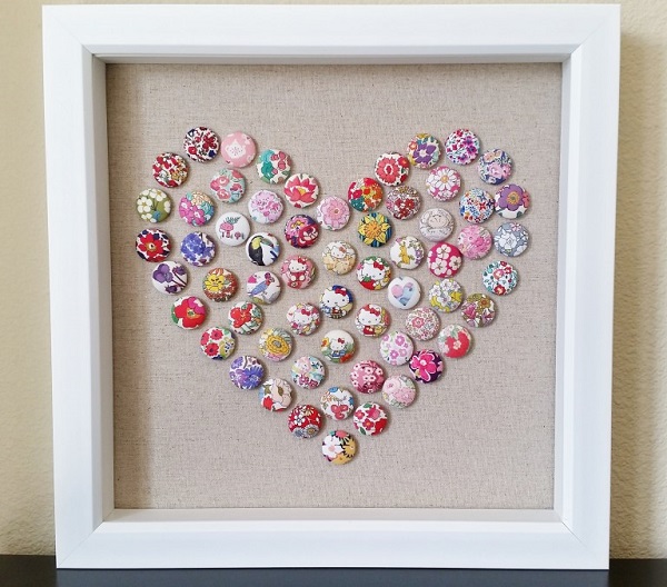 Tutorial: Fabric button heart art