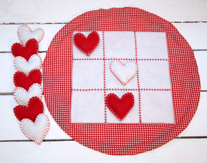 Tutorial: Heart tic tac toe game with storage bag