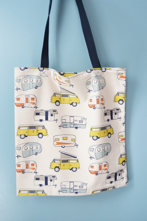 Tutorial: Simple canvas tote, perfect for beginner sewists to make