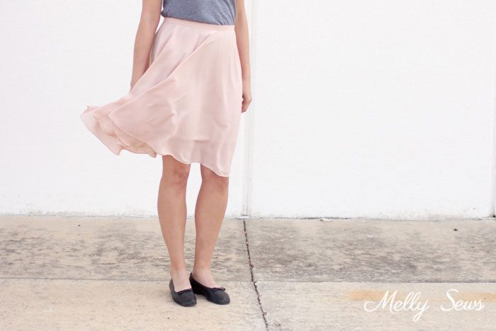 Tutorial: Circle skirt with an invisible zipper