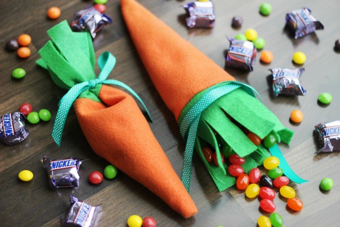 Tutorial: Felt carrot treat pouch