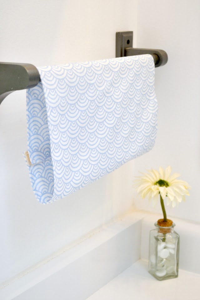 Tutorial: Sew a stay put hand towel 