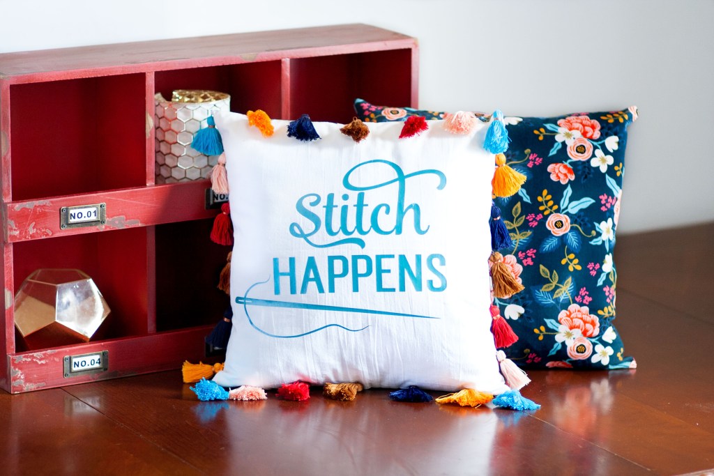 Tutorial: Stitch Happens tassel pillow, plus a cutting file