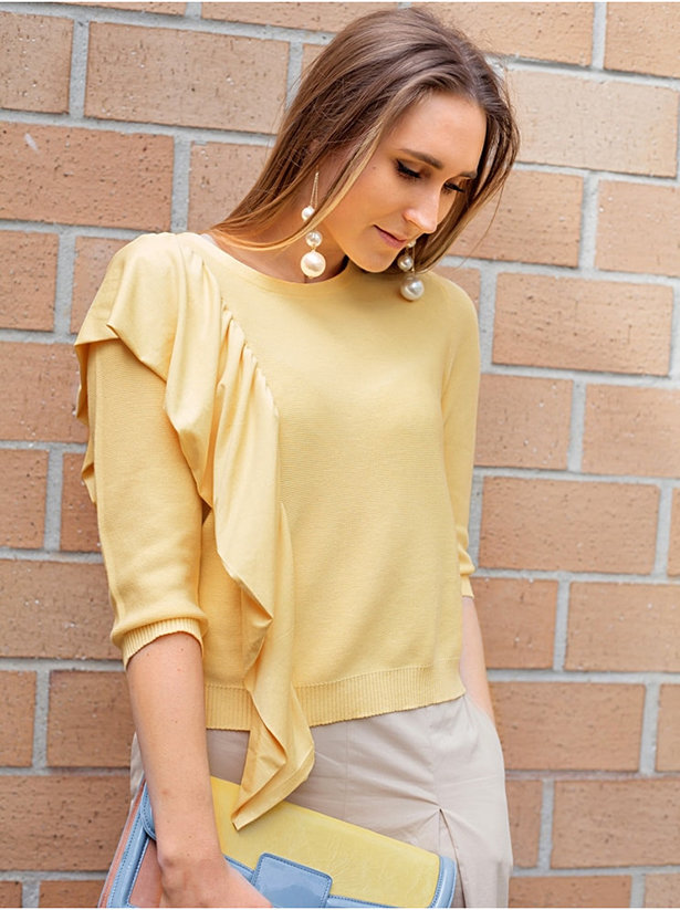 Tutorial: Add an asymmetrical ruffle to a blouse