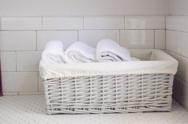 Tutorial: Custom liner to fit any rectangular basket