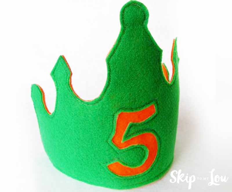 Tutorial and pattern: Felt birthday crown