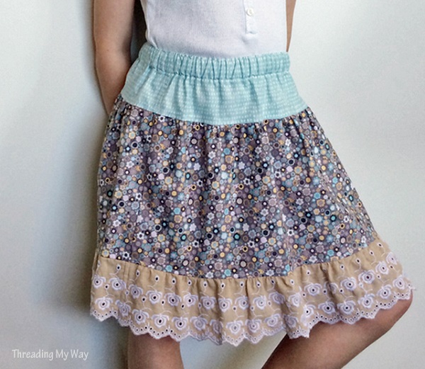 Tutorial: Gathered skirt with a lace ruffle hem