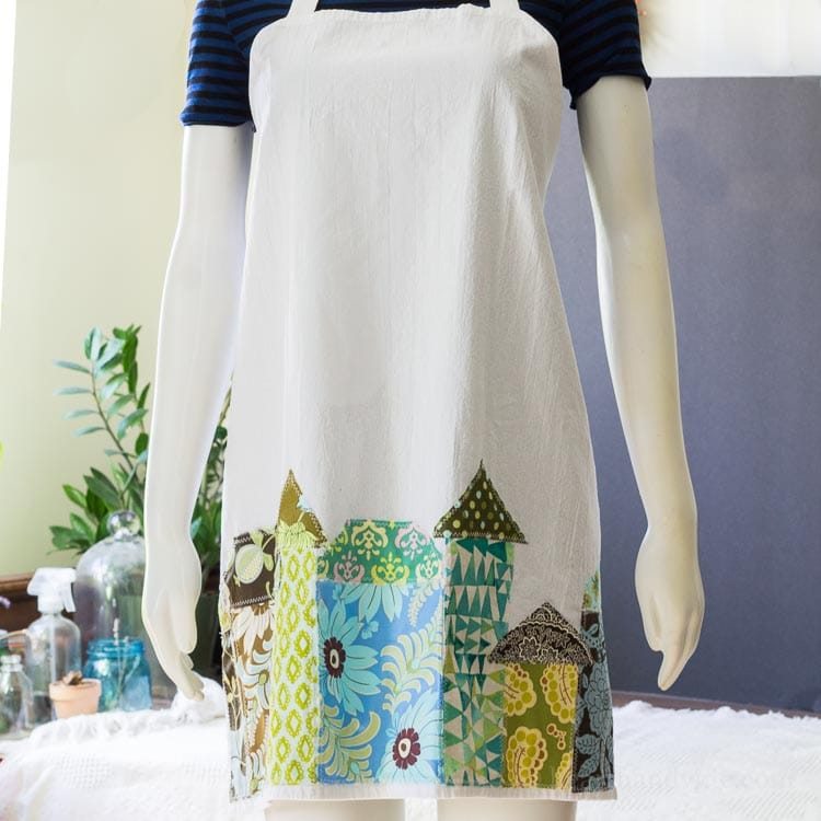 Tutorial: Super easy applique tea towel apron