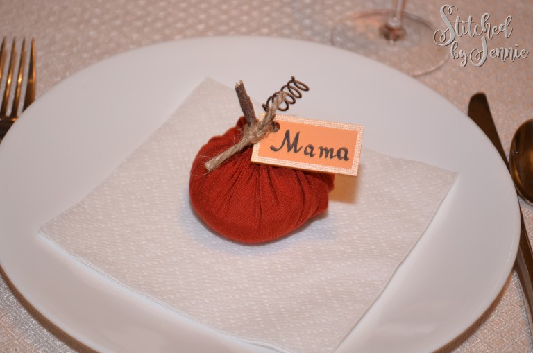 Tutorial: Fabric pumpkin placecard holders