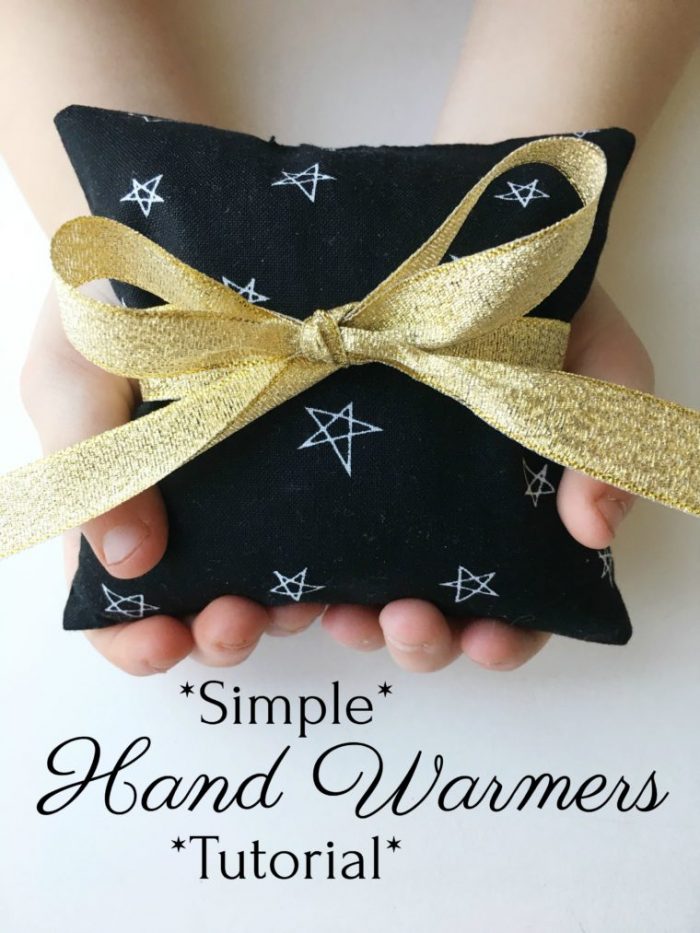 Tutorial: Simple hand warmers from charm squares