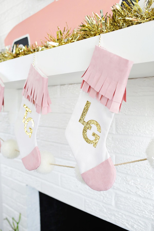 Tutorial: Faux suede fringe cuff Christmas stocking