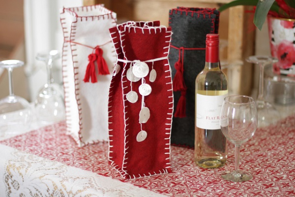 Tutorial: Quick felt wine bottle gift bag