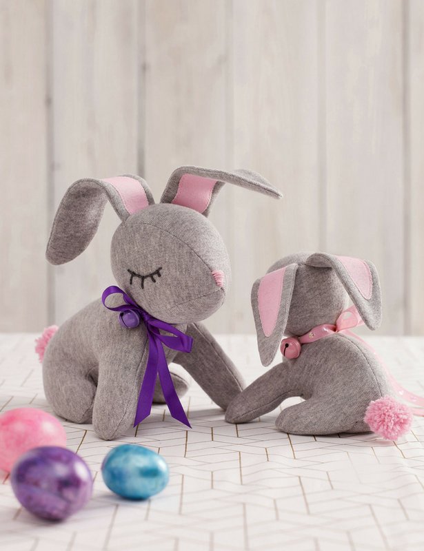 Tutorial and pattern: Bunny softie from knit fabric