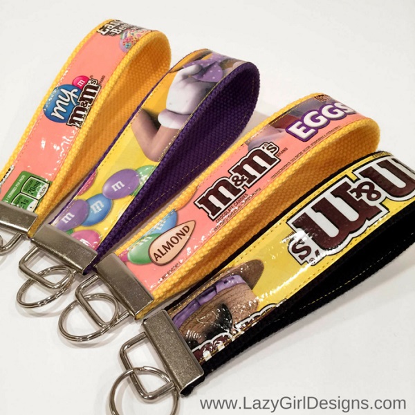 Tutorial: Make a key fob from a candy wrapper