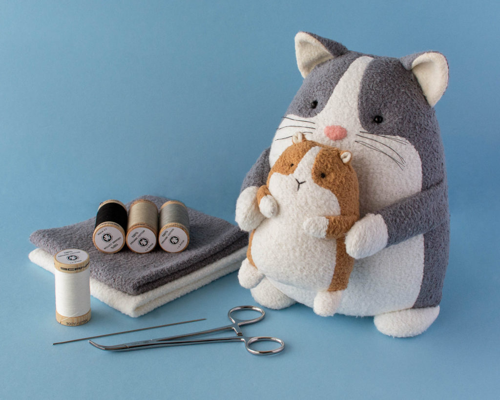 Tutorial and pattern: Plush cat and guinea pig softies