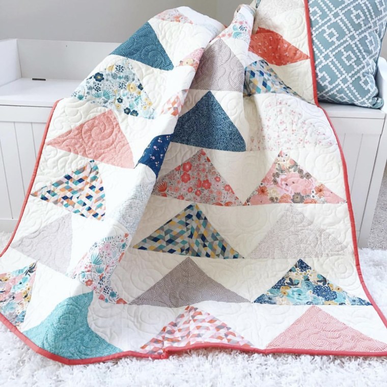 Tutorial: Minimal Triangles quilt