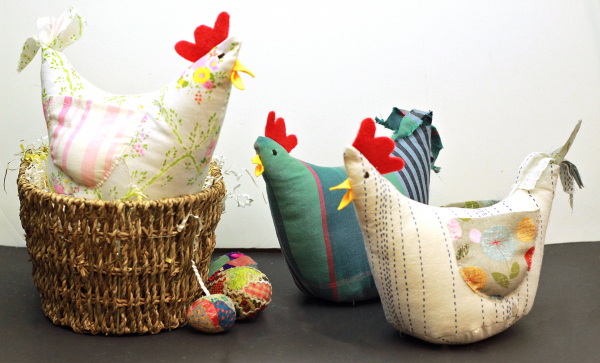 Tutorial and pattern: Cheery chicken softie