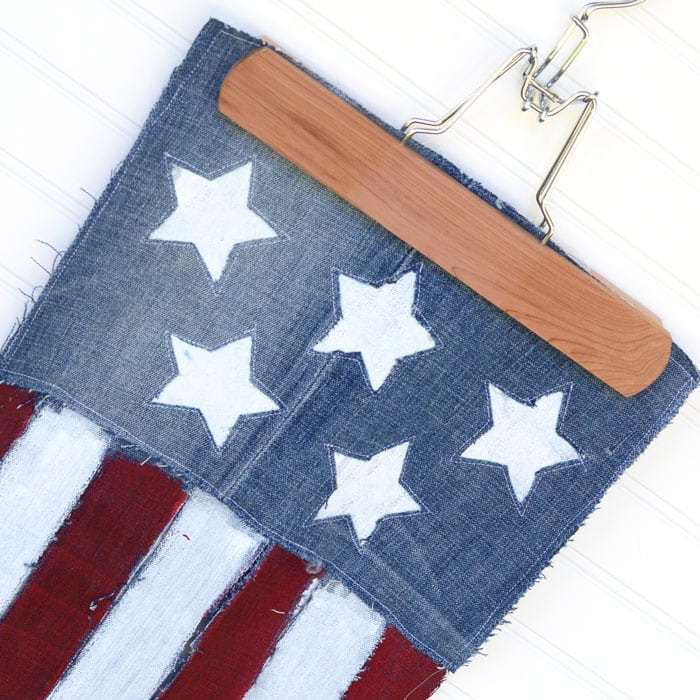 Sewing tutorial: Flag banner from upcycled jeans