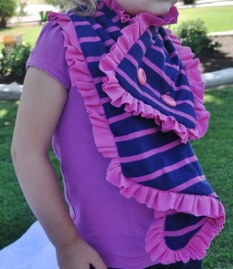Tutorial: Button Ruffle Scarf from old t-shirts – Sewing