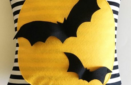 Tutorial: Halloween bat pillow